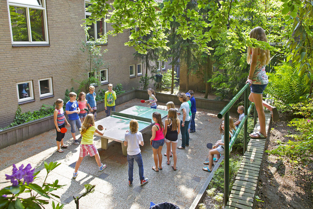 Leerlingen op kamp - tafeltennis